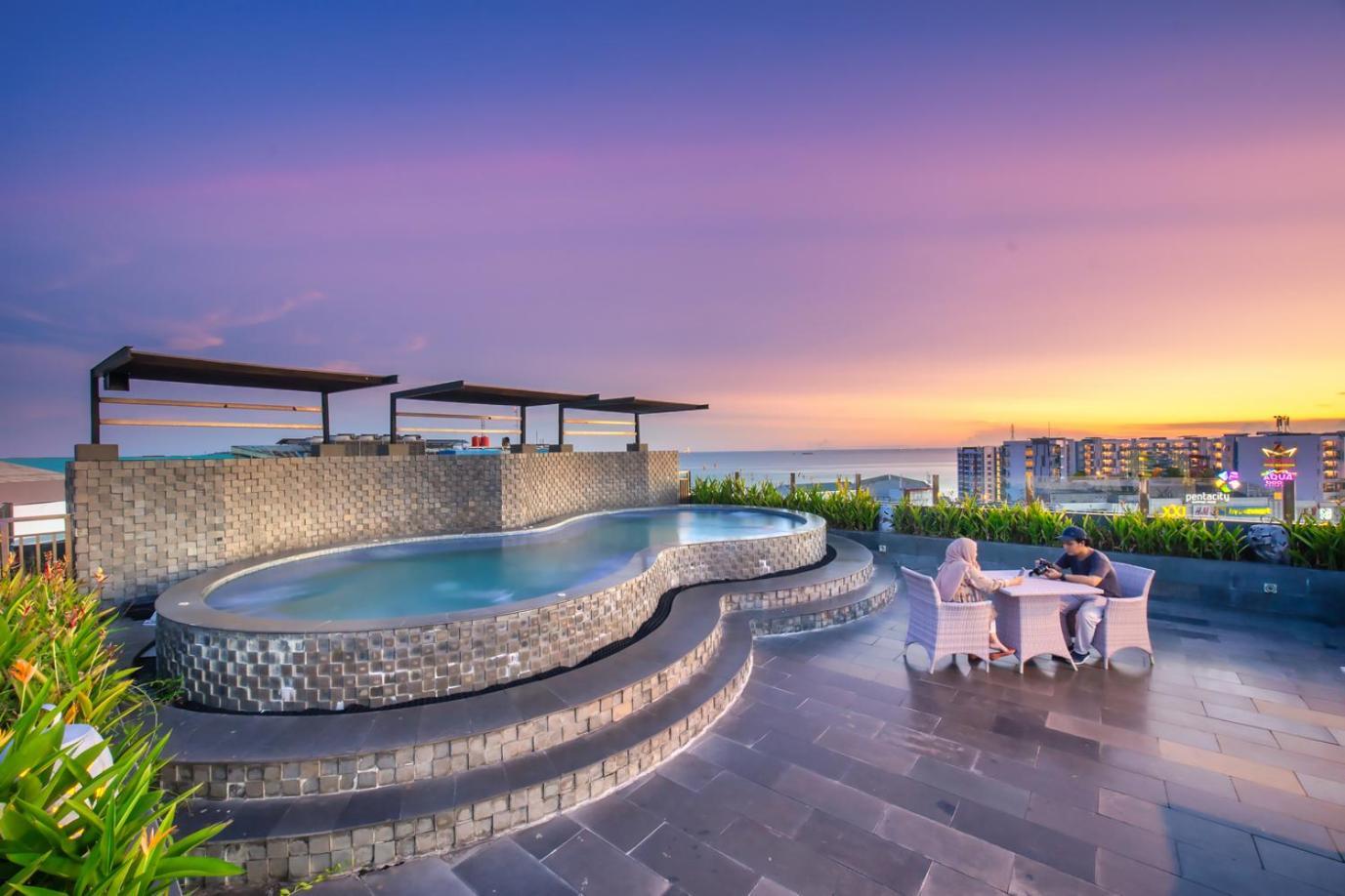 J Icon Hip Hotel Balikpapan  Exterior foto